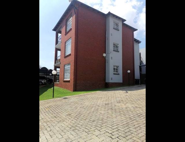 2 BEDROOM PROPERTY TO RENT IN NOORDHEUWEL